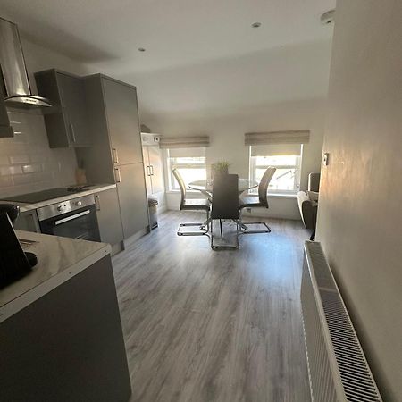 Westland Suites - Stylish, Modern, Elegant, Central Apartments A Londonderry Εξωτερικό φωτογραφία