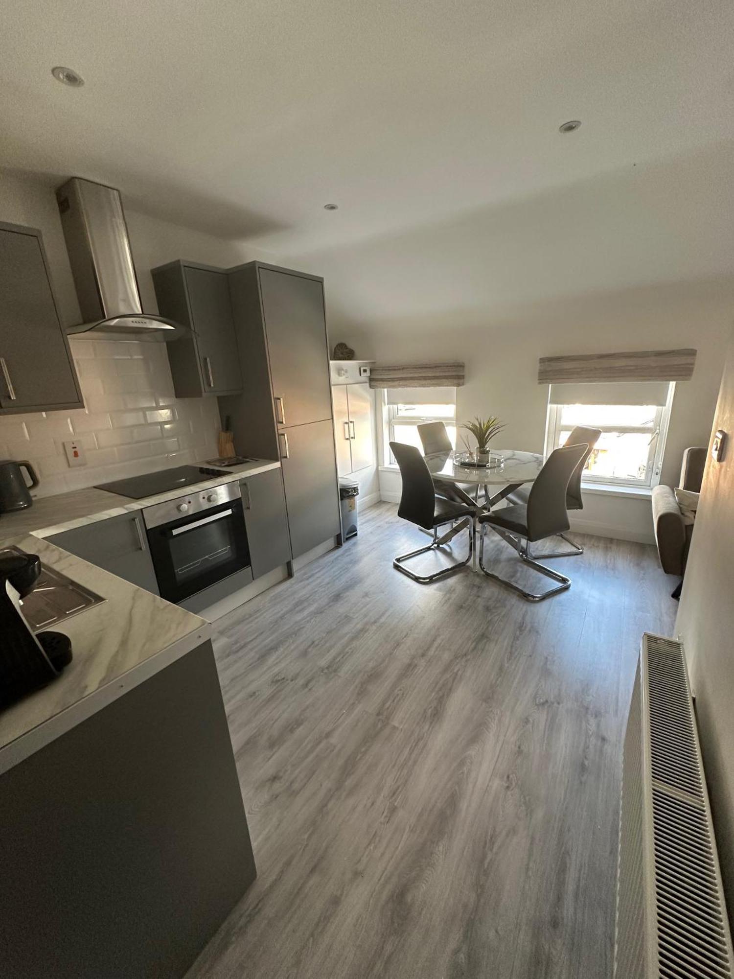 Westland Suites - Stylish, Modern, Elegant, Central Apartments A Londonderry Εξωτερικό φωτογραφία