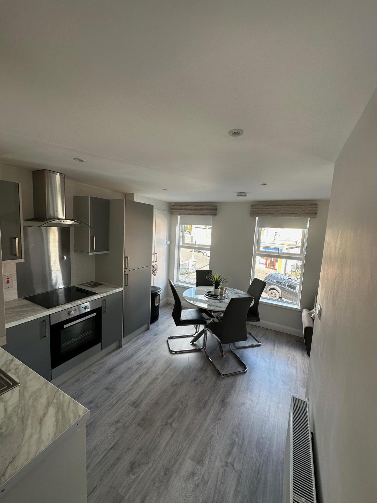 Westland Suites - Stylish, Modern, Elegant, Central Apartments A Londonderry Εξωτερικό φωτογραφία