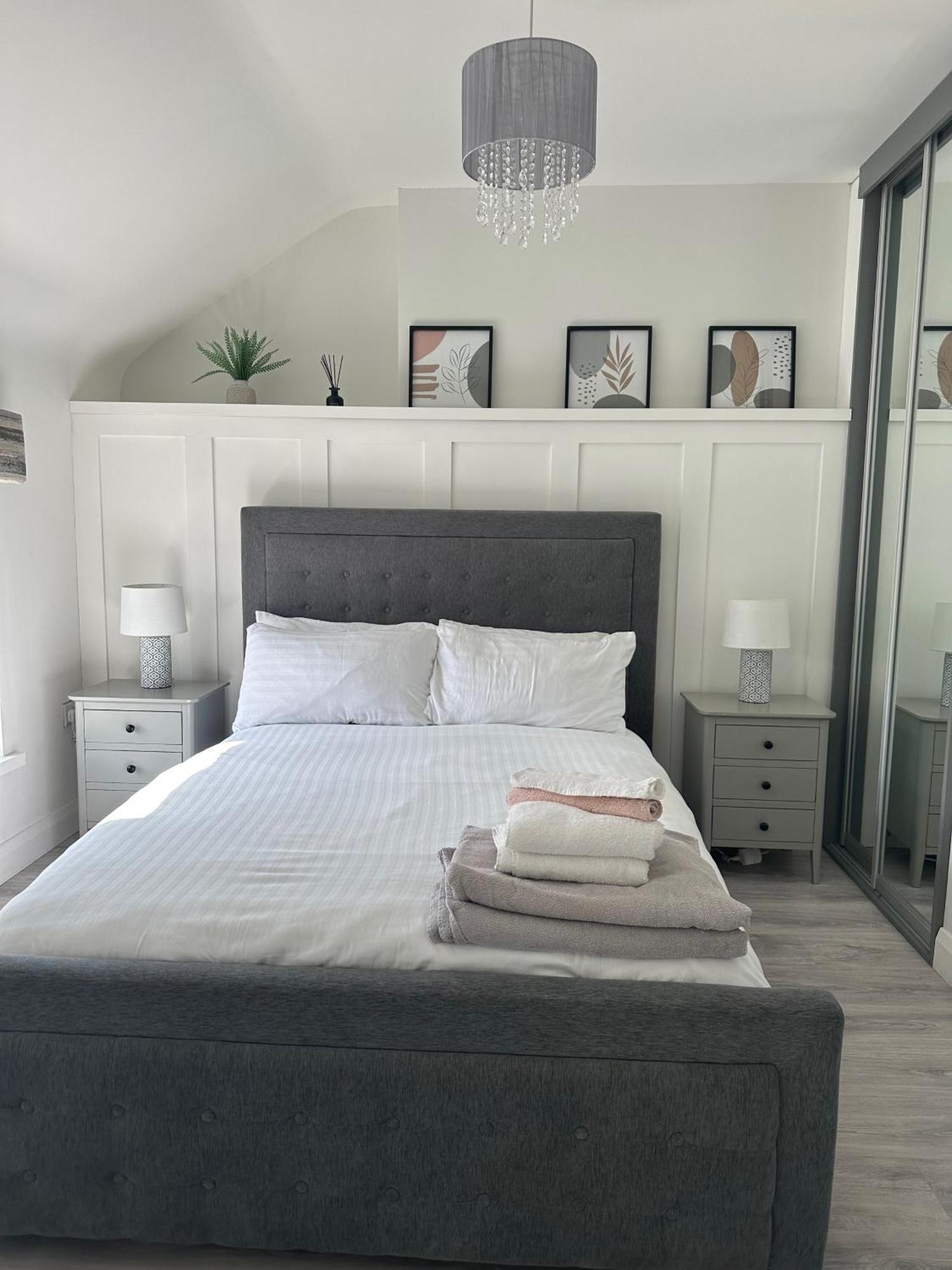Westland Suites - Stylish, Modern, Elegant, Central Apartments A Londonderry Εξωτερικό φωτογραφία